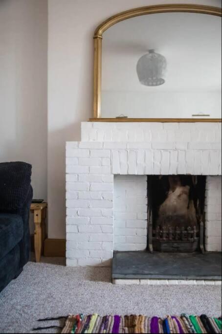 Spacious 2 Bedroom Apartment Near Seafront Penzance Buitenkant foto