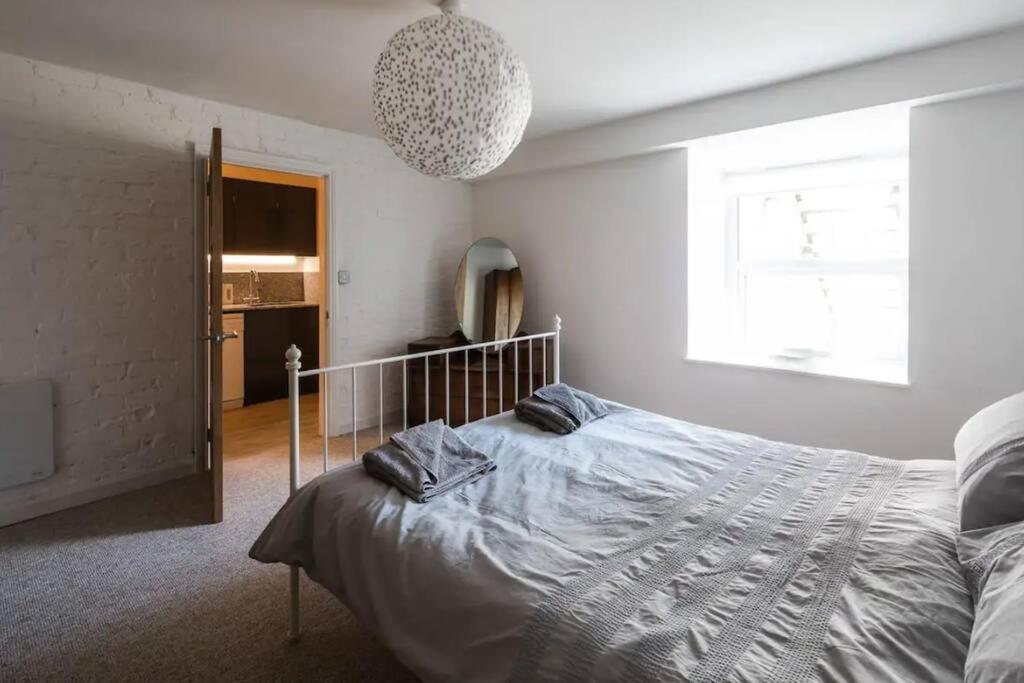 Spacious 2 Bedroom Apartment Near Seafront Penzance Buitenkant foto